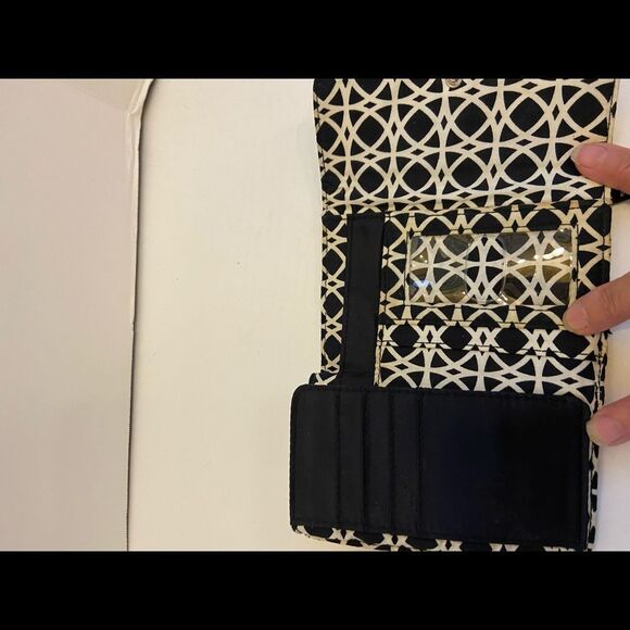 2 Vera Bradley wallets black white - Picture 3 of 5